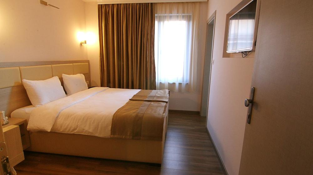 Hotel Vlaho Skopje Exterior photo